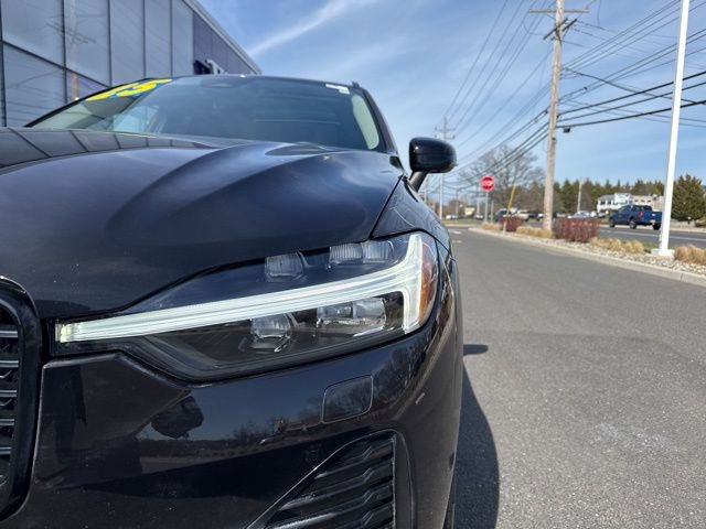 Certified 2025 Volvo XC60 B5 Plus image 8