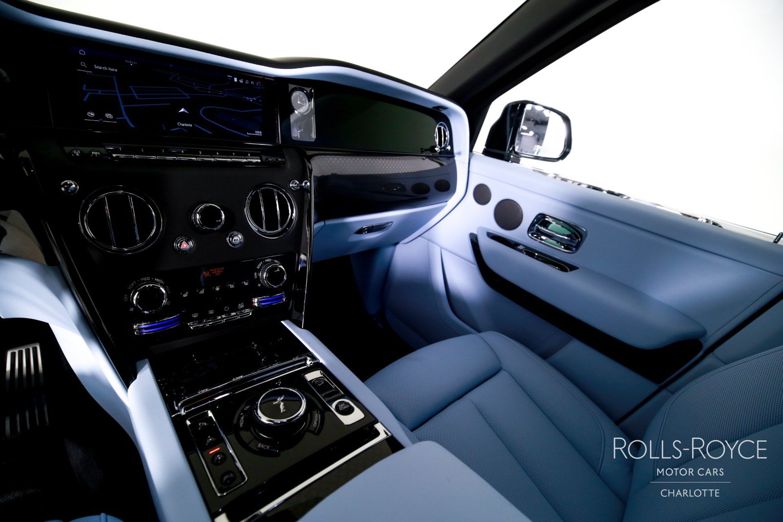 New 2027 Rolls-Royce Cullinan Black Badge AWD/4WD image 16