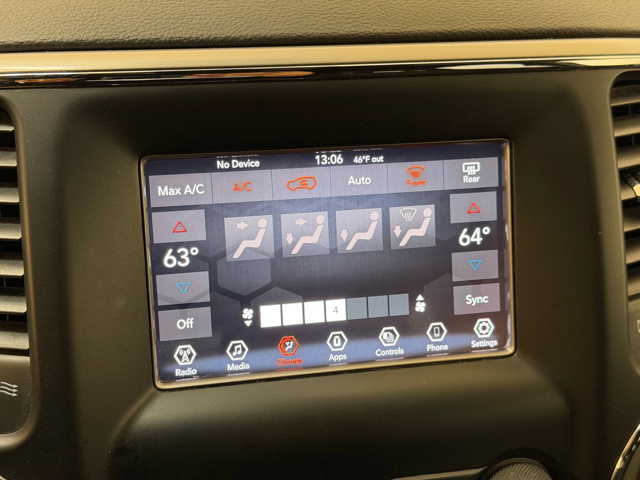 Used 2021 Jeep Grand Cherokee Laredo image 26