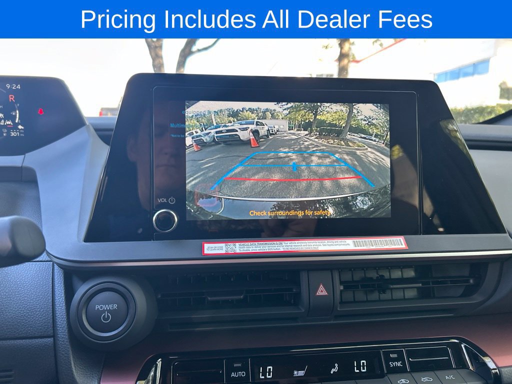 New 2027 Toyota Prius Plug-In Hybrid FWD image 5