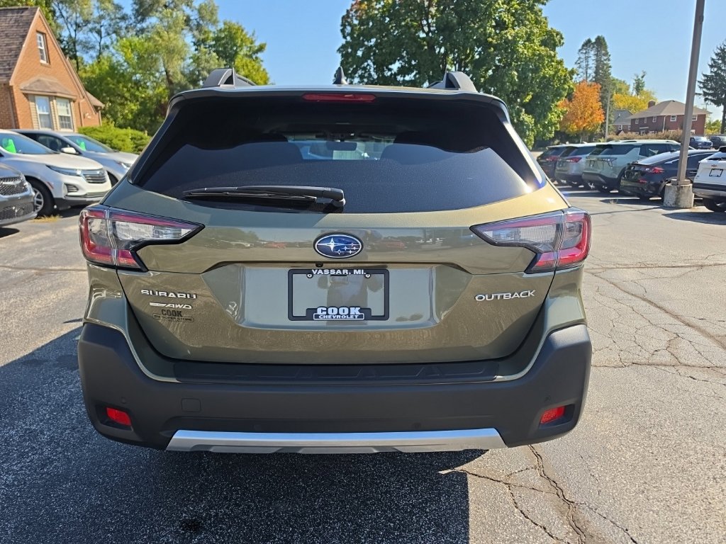 Used 2025 Subaru Outback Limited AWD/4WD image 6