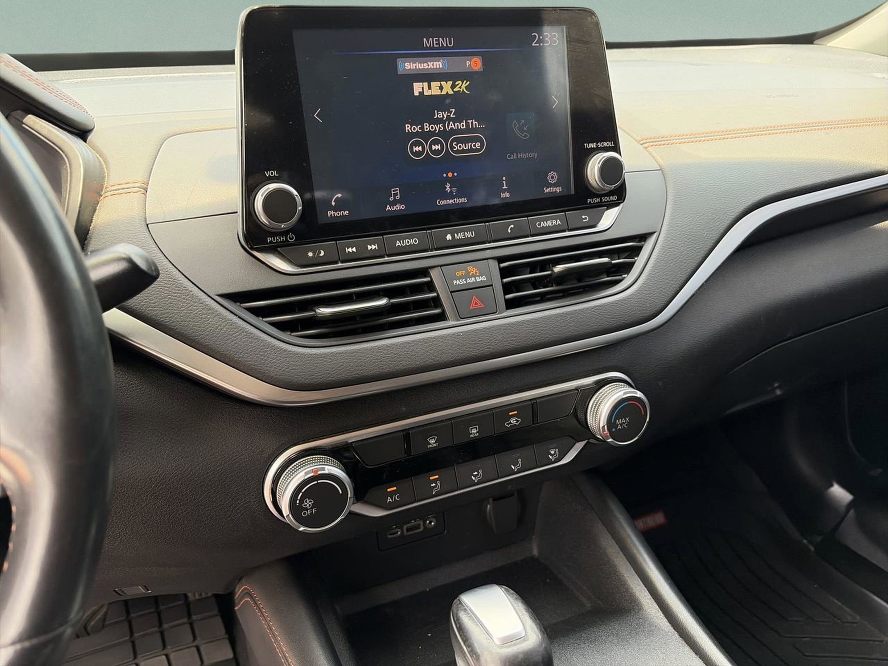 Used 2020 Nissan Altima 2.5 SR FWD image 12