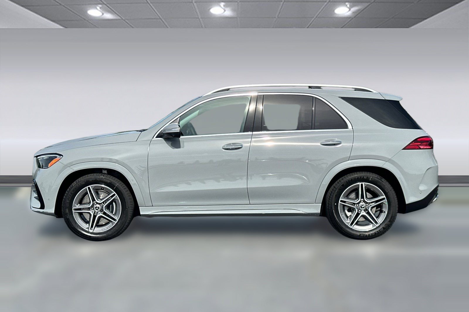 New 2026 Mercedes-Benz GLE 450 4MATIC image 2