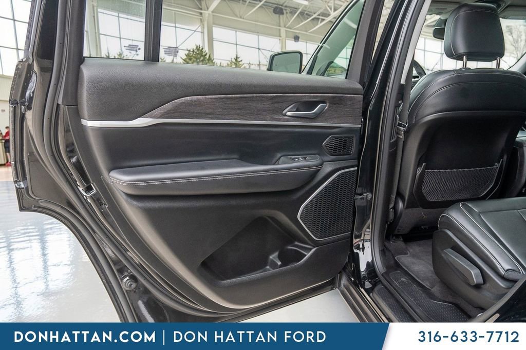 Used 2021 Jeep Grand Cherokee L Limited image 21
