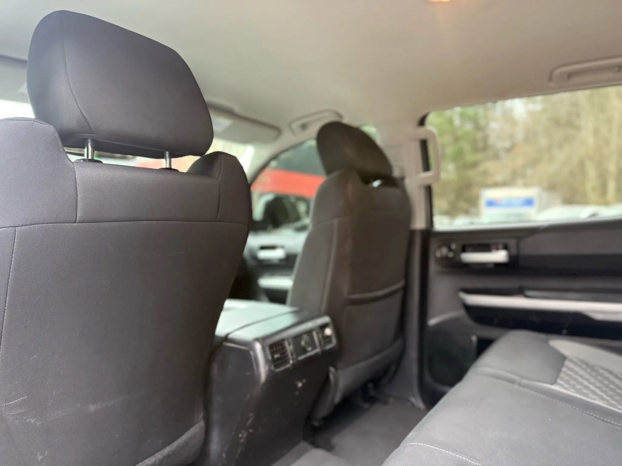 Used 2018 Toyota Tundra SR5 w/ SR5 Upgrade Package image 23