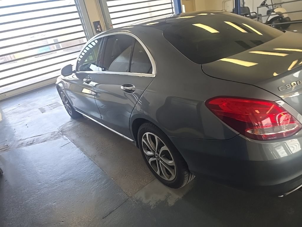 Used 2017 Mercedes-Benz C 300 4MATIC Sedan image 5