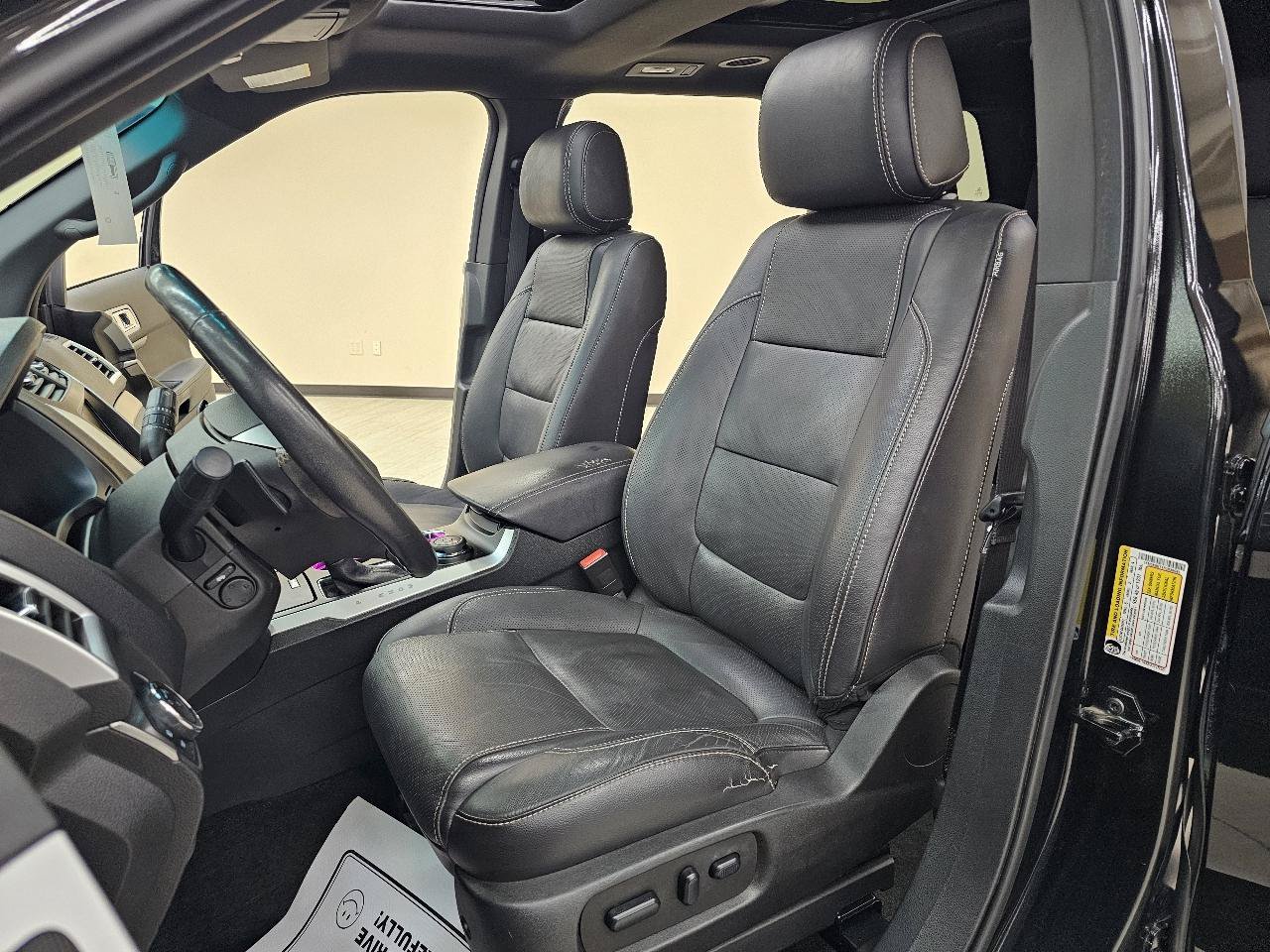 Used 2015 Ford Explorer Sport w/ Equipment Group 401A AWD/4WD image 19
