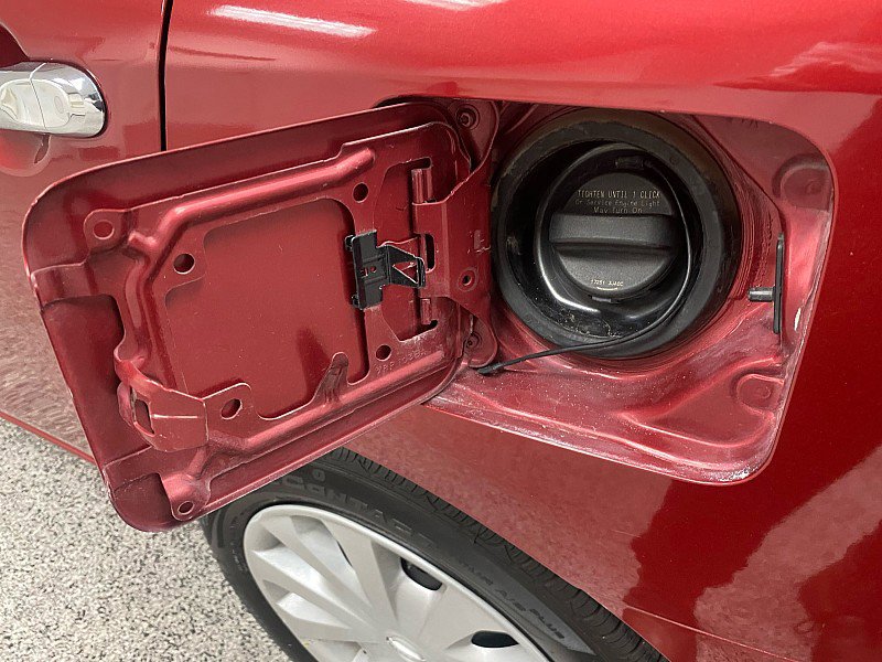 Used 2018 Nissan Versa SV image 28