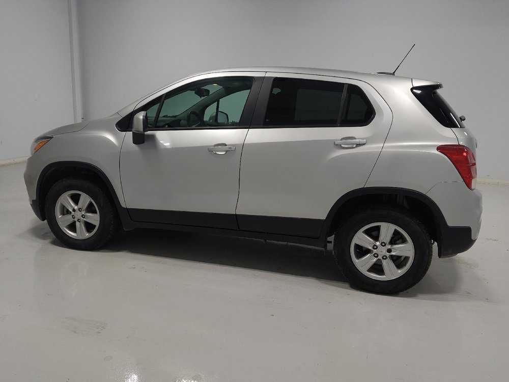 Used 2021 Chevrolet Trax LS w/ Tint and Cruise Package image 3