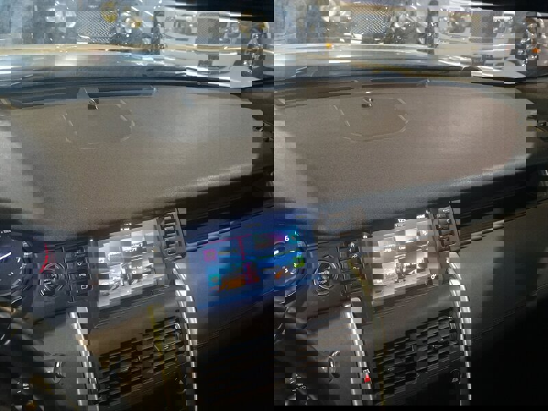 Used 2019 Land Rover Discovery Sport SE AWD/4WD image 18