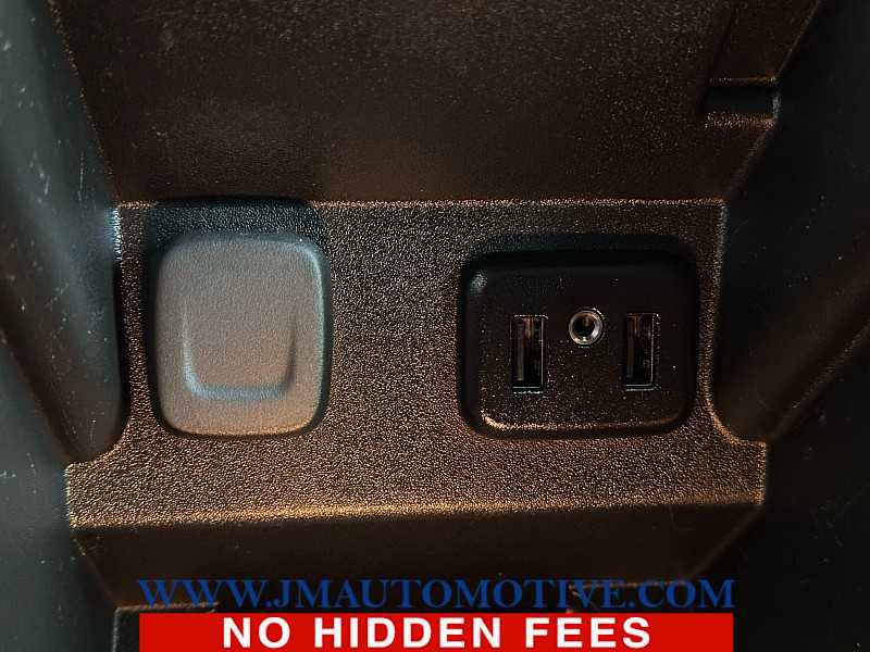 Used 2019 Buick LaCrosse Essence w/ Sights and Sounds Package image 38