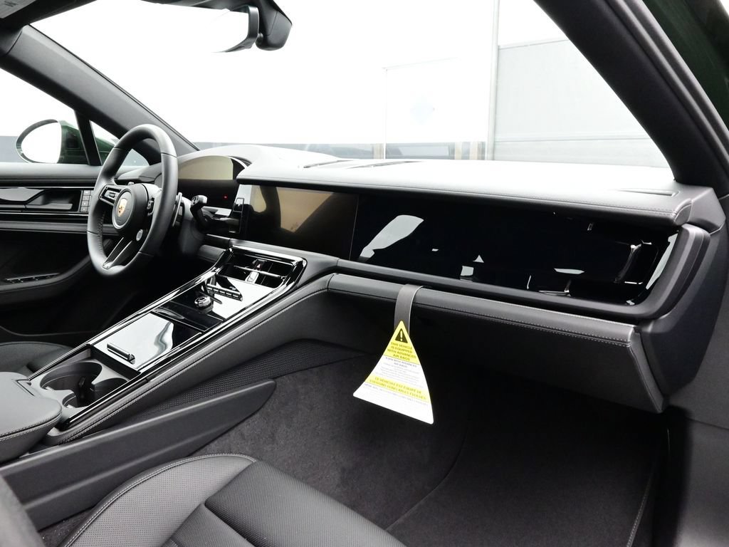 New 2026 Porsche Panamera 4 AWD/4WD image 18