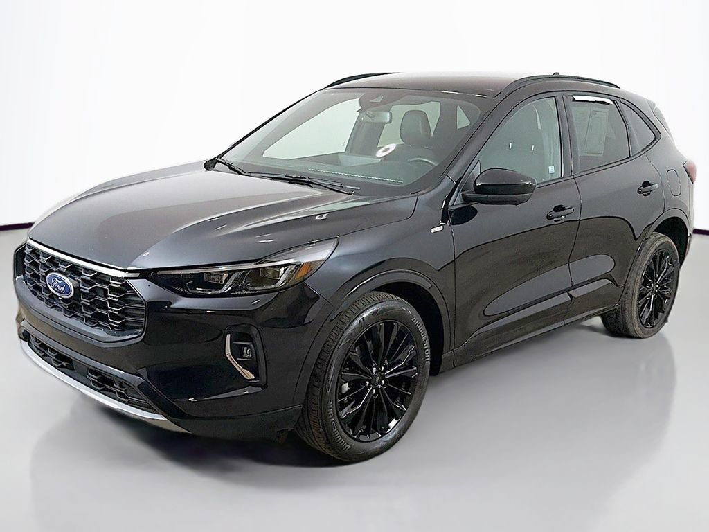 Used 2023 Ford Escape ST-Line Elite AWD/4WD image 9