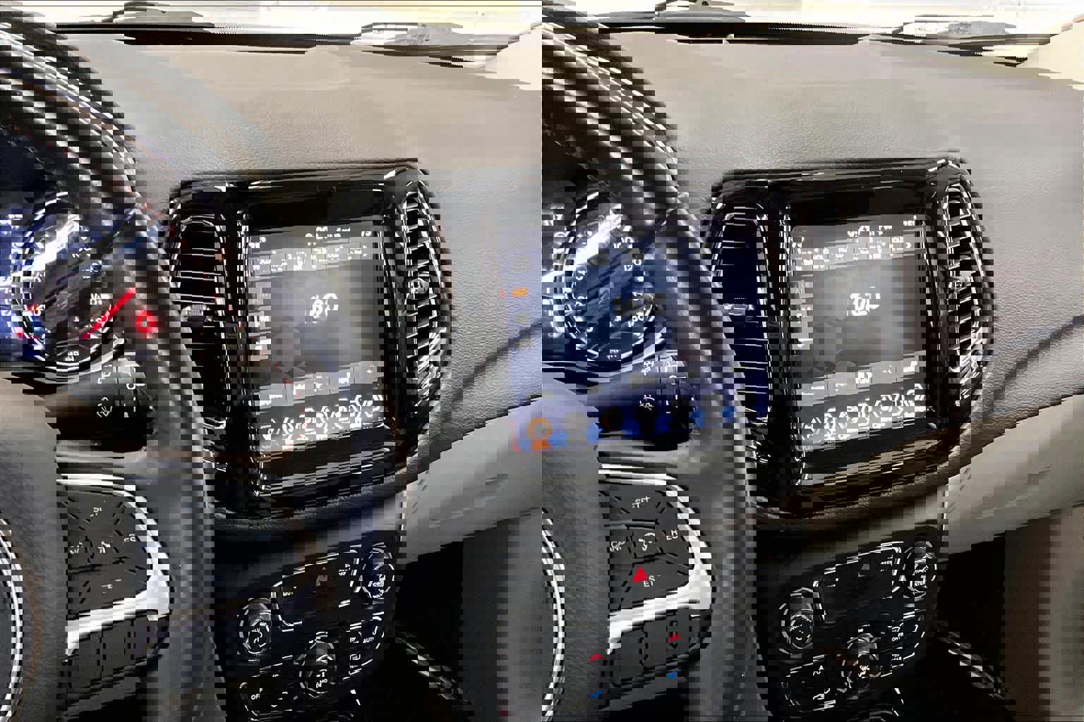 Used 2019 Jeep Compass Limited image 9