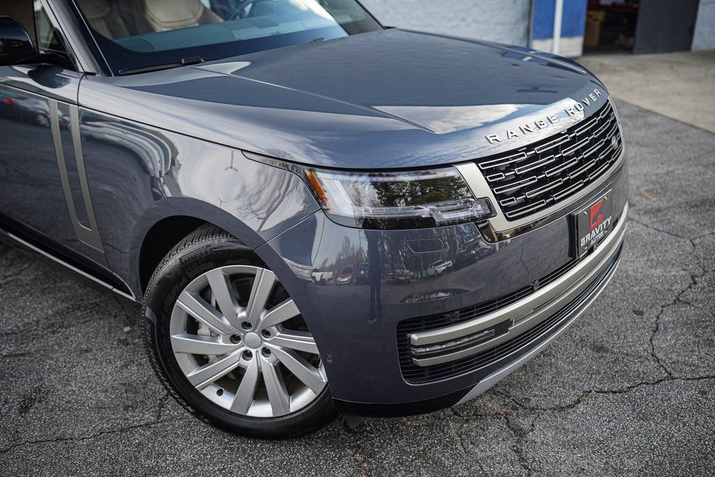 Used 2025 Land Rover Range Rover SE image 8