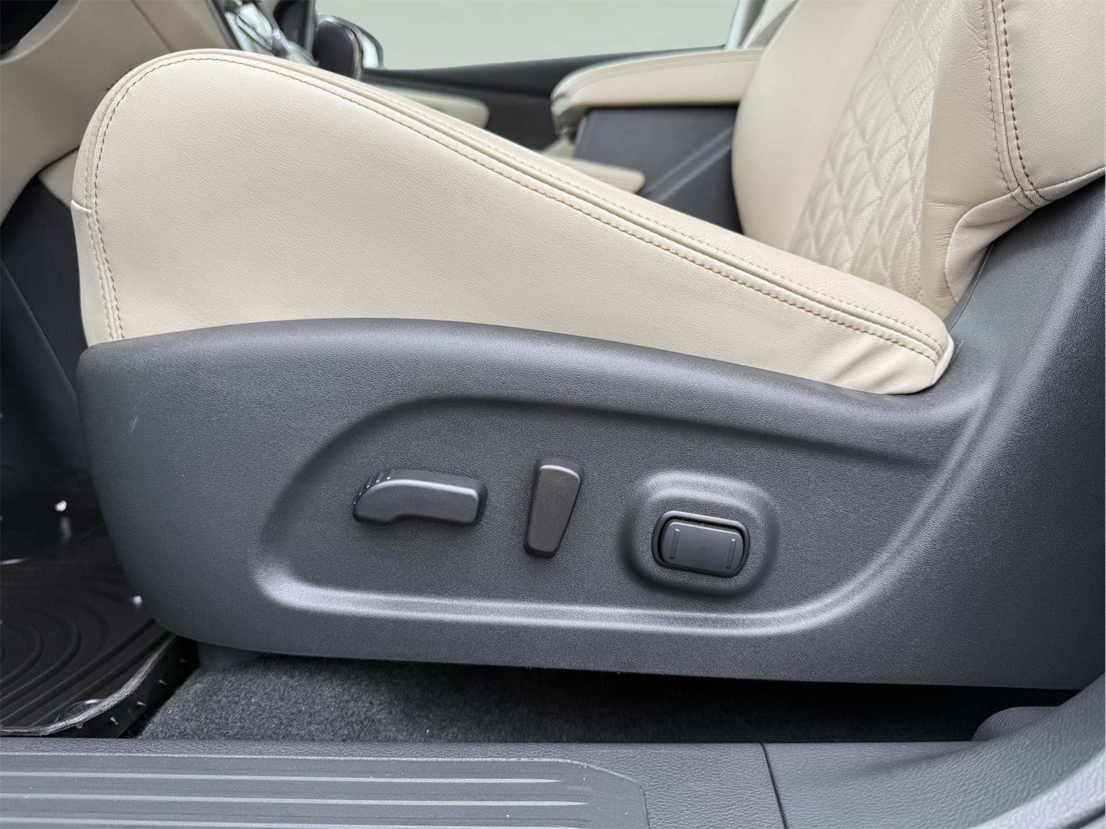 Used 2023 Nissan Murano Platinum w/ Cargo Package AWD/4WD image 8