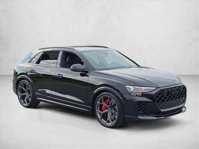 Certified 2025 Audi RS Q8 performance AWD/4WD image 3