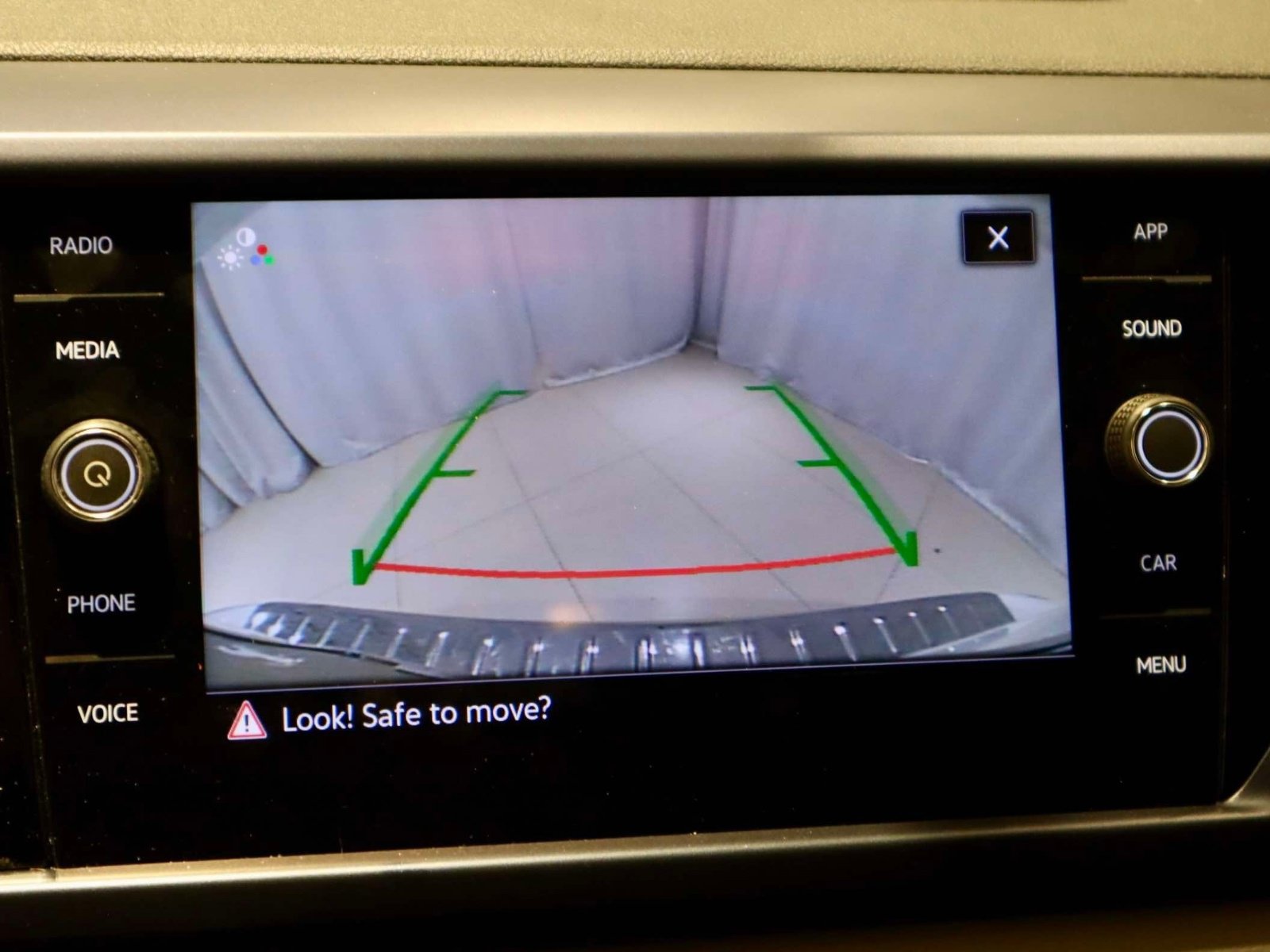 Used 2022 Volkswagen Taos SE FWD image 37
