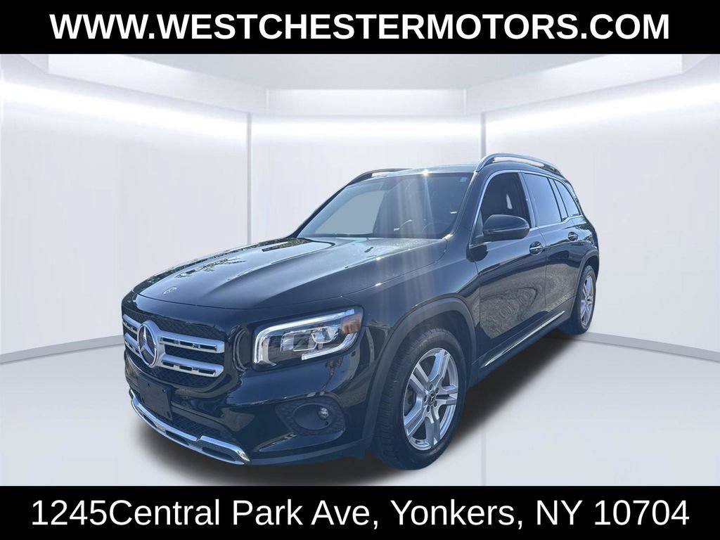 Used 2021 Mercedes-Benz GLB 250 4MATIC w/ Premium Package image 3