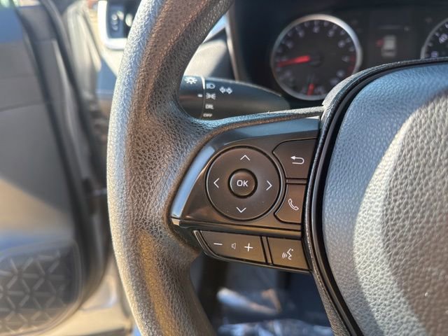 Used 2019 Toyota RAV4 LE image 16