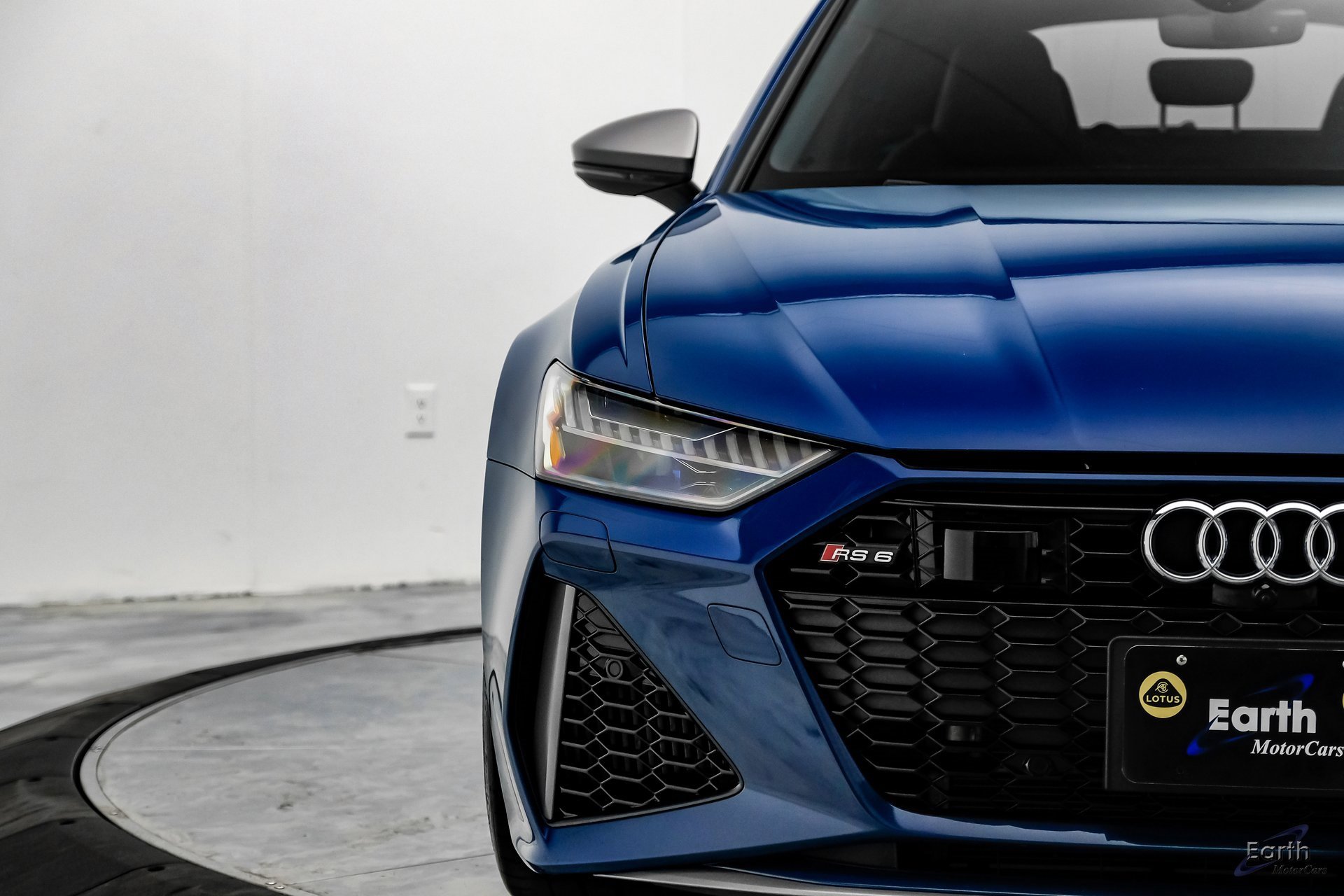 Used 2025 Audi RS 6 performance image 26