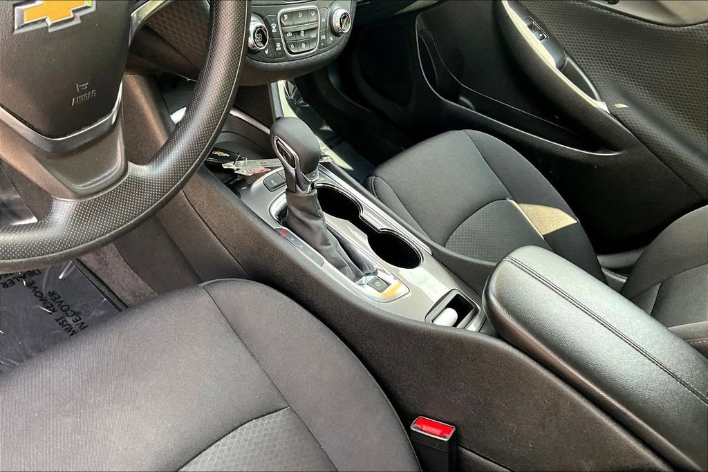 Used 2024 Chevrolet Malibu LT FWD image 16