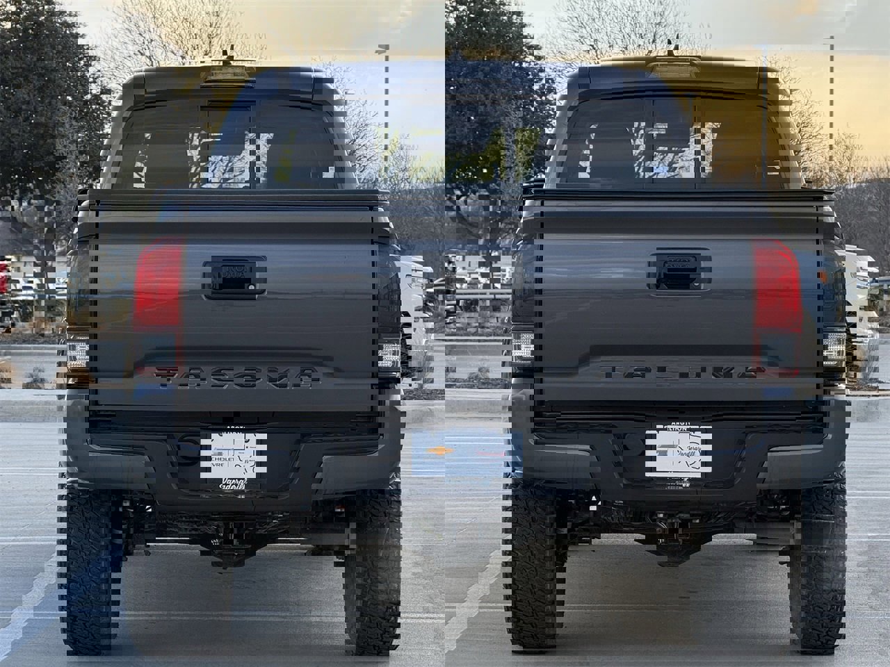 Used 2021 Toyota Tacoma SR w/ SR Convenience Package image 5