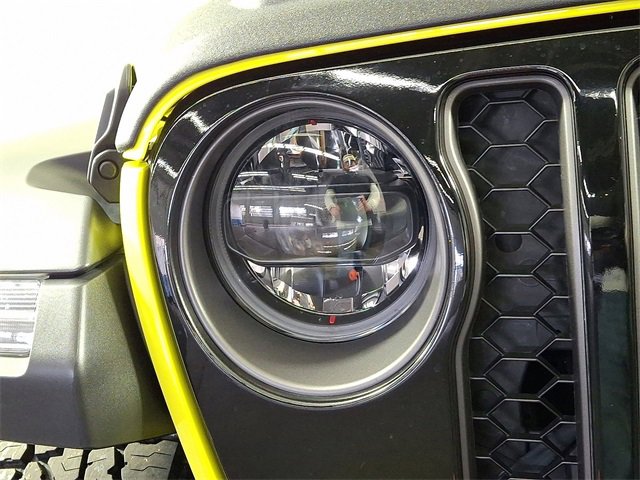 Used 2023 Jeep Gladiator Mojave w/ LED Lighting Group image 9