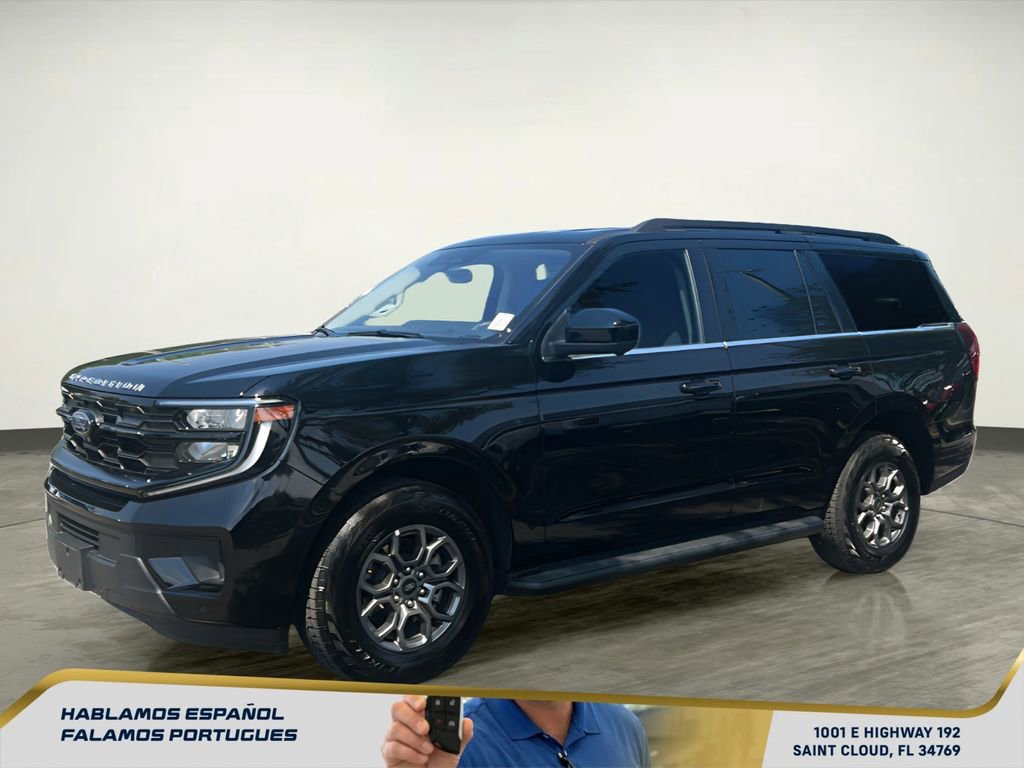 Used 2025 Ford Expedition Active image 2