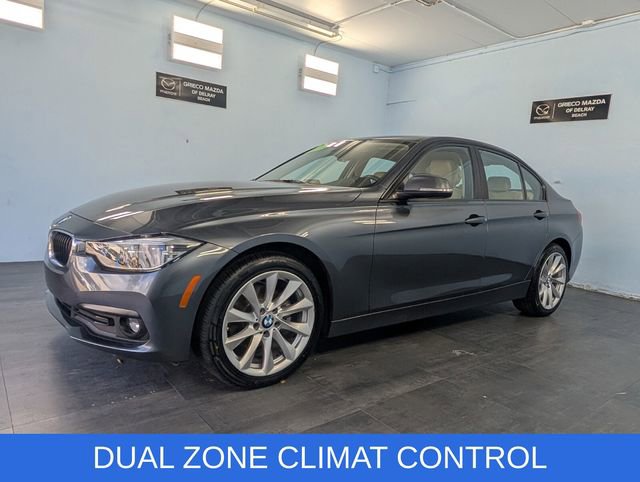 Used 2018 BMW 320i Sedan image 3
