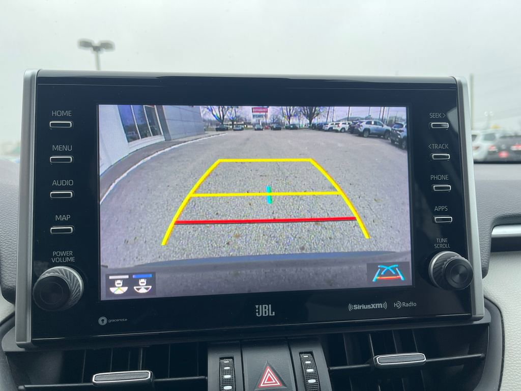 Used 2022 Toyota RAV4 XLE Premium image 20