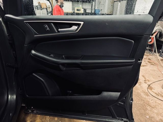 Used 2022 Ford Edge SEL w/ Convenience Package image 15