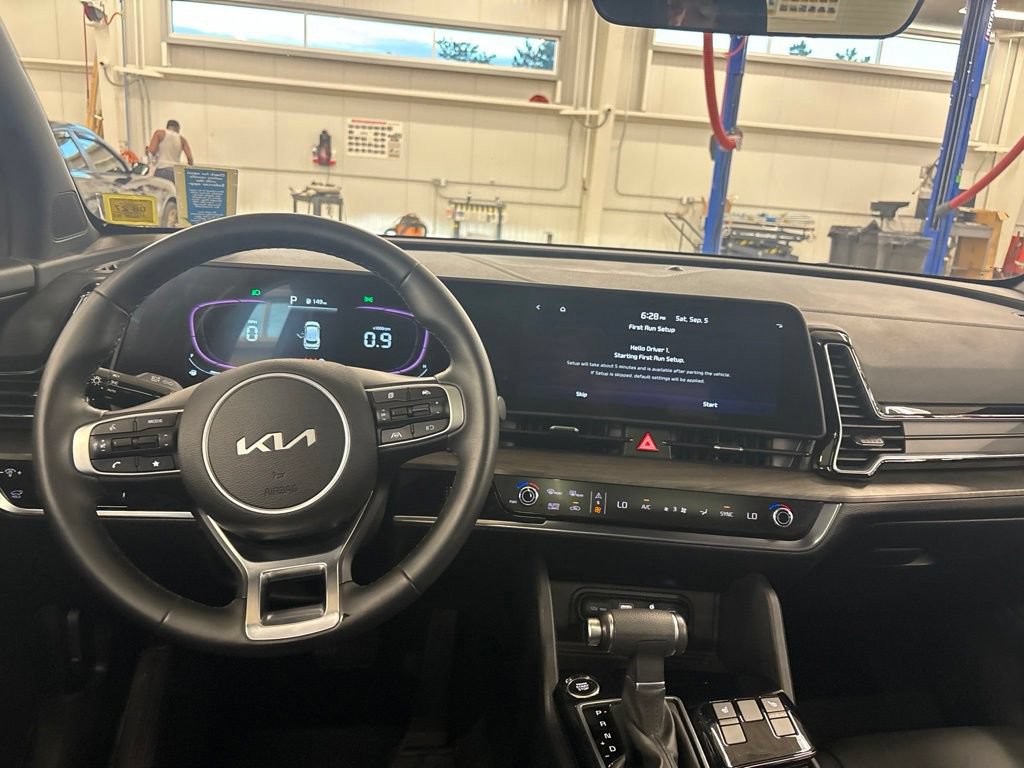 Certified 2025 Kia Sportage X-Line w/ Premium Package AWD/4WD image 7