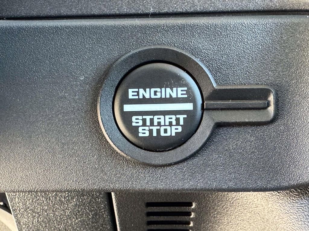 New 2026 Ford Bronco Badlands image 8