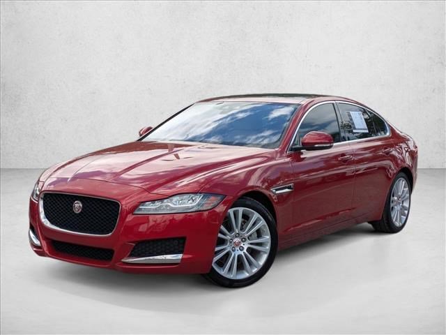 Used 2019 Jaguar XF Prestige image 1