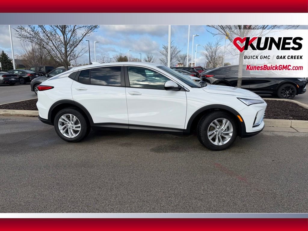 Used 2025 Buick Envista Preferred image 7