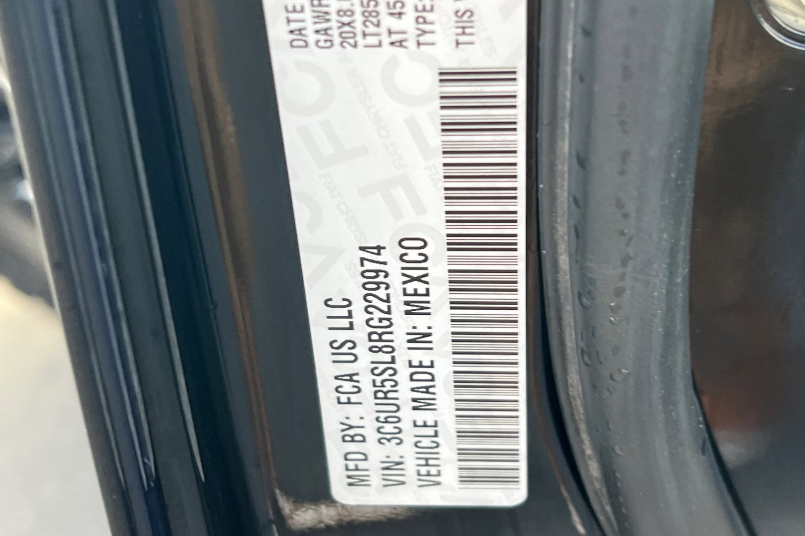 Used 2024 RAM 2500 Limited image 31