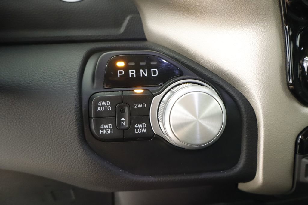 Used 2019 RAM 1500 Laramie AWD/4WD image 26