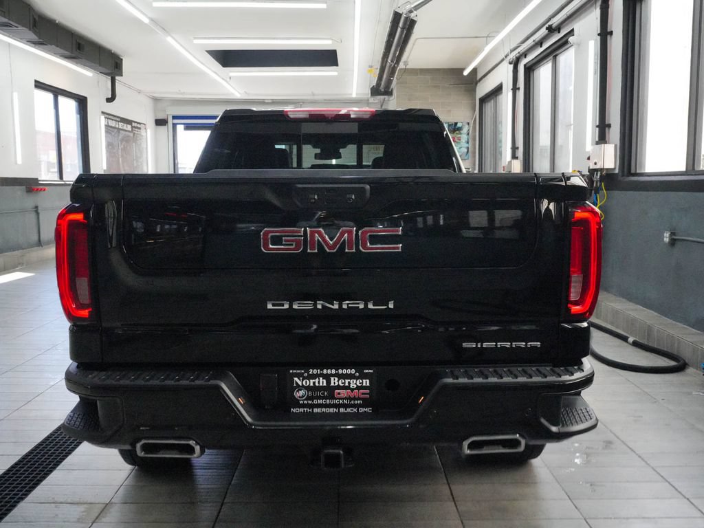 Used 2023 GMC Sierra 1500 Denali AWD/4WD image 7