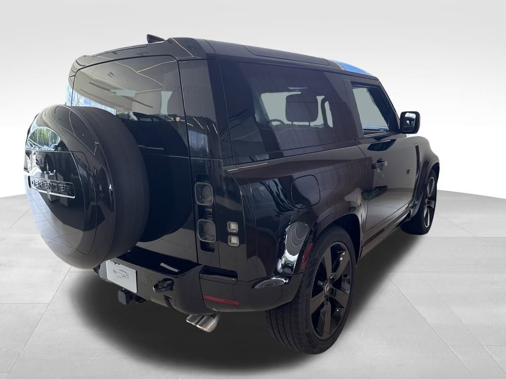 New 2024 Land Rover Defender 90 V8 image 17