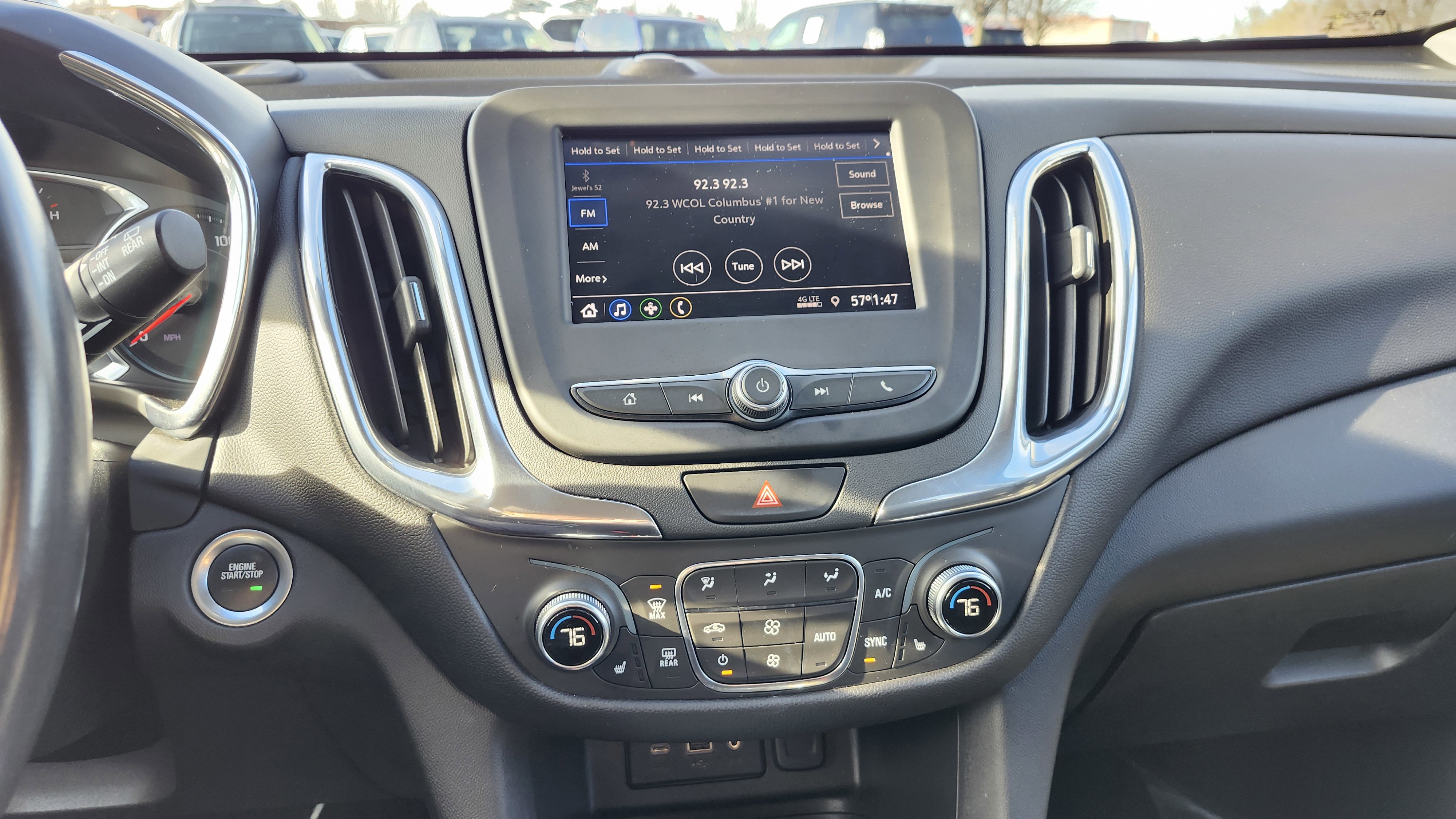 Used 2020 Chevrolet Equinox LT image 32