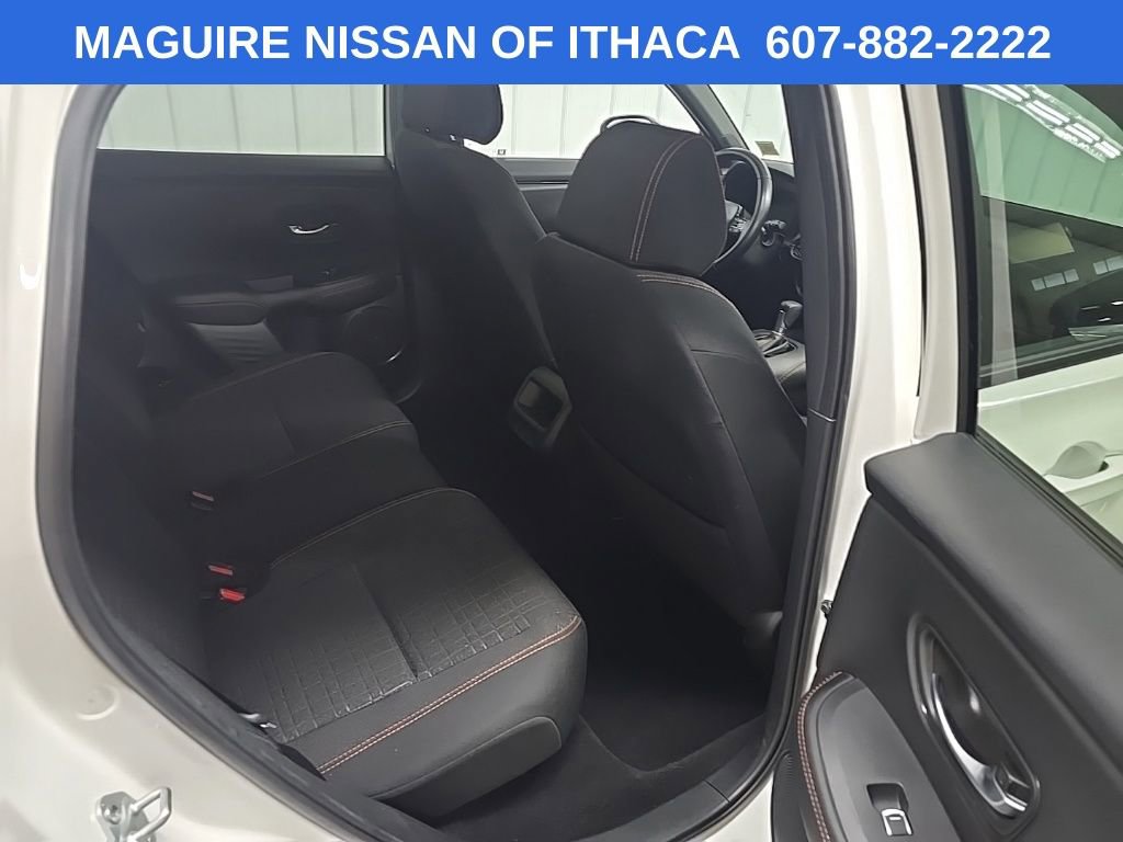 Used 2025 Honda HR-V Sport image 17