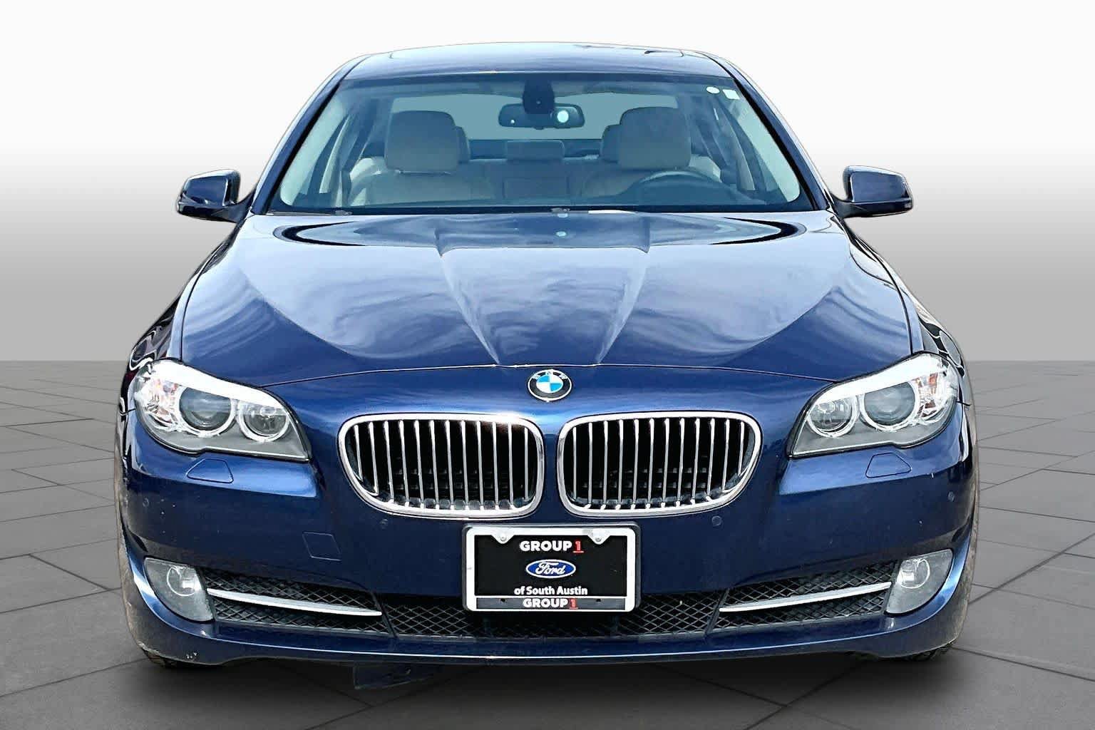 Used 2011 BMW 528i Sedan RWD image 2