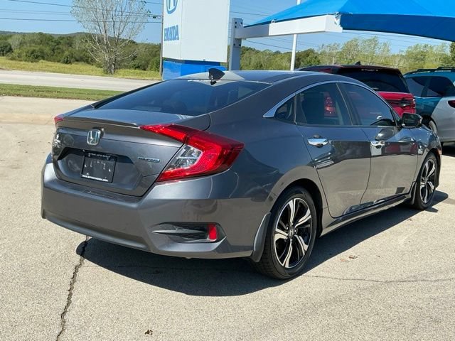 Used 2018 Honda Civic Touring image 3