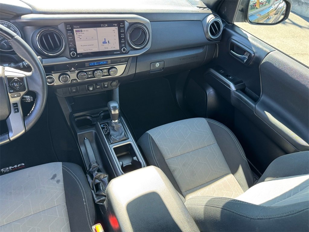 Used 2021 Toyota Tacoma TRD Off-Road image 16