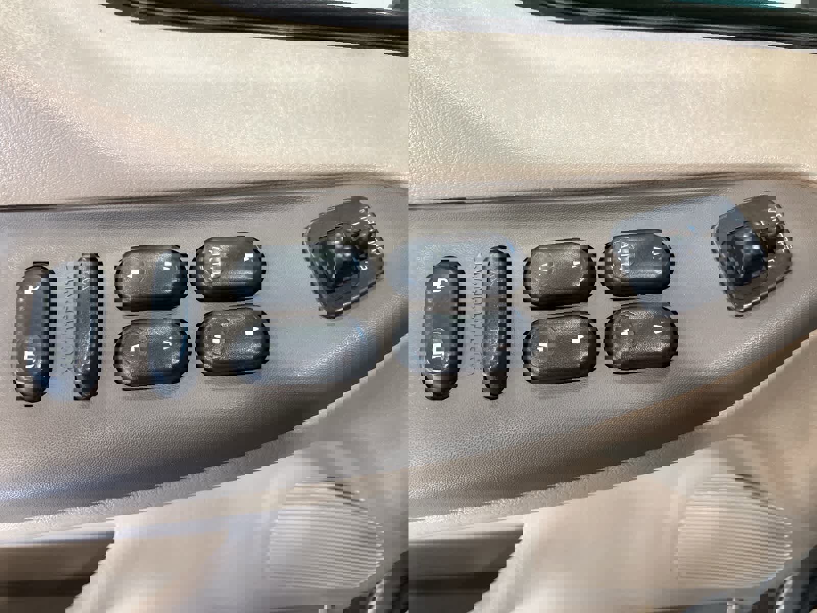 Used 2003 Ford F350 4x4 Crew Cab Super Duty image 15