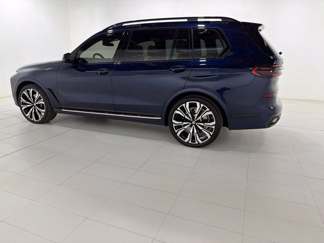 Certified 2024 BMW X7 xDrive40i w/ Executive Package AWD/4WD image 2