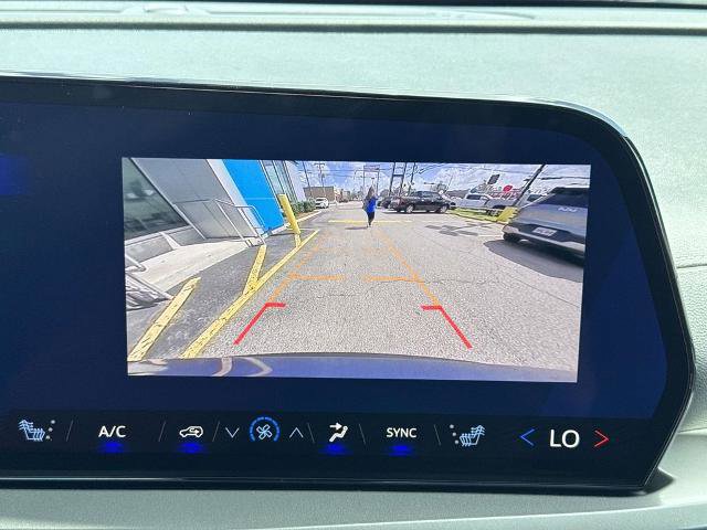 New 2026 Chevrolet Traverse LT image 20