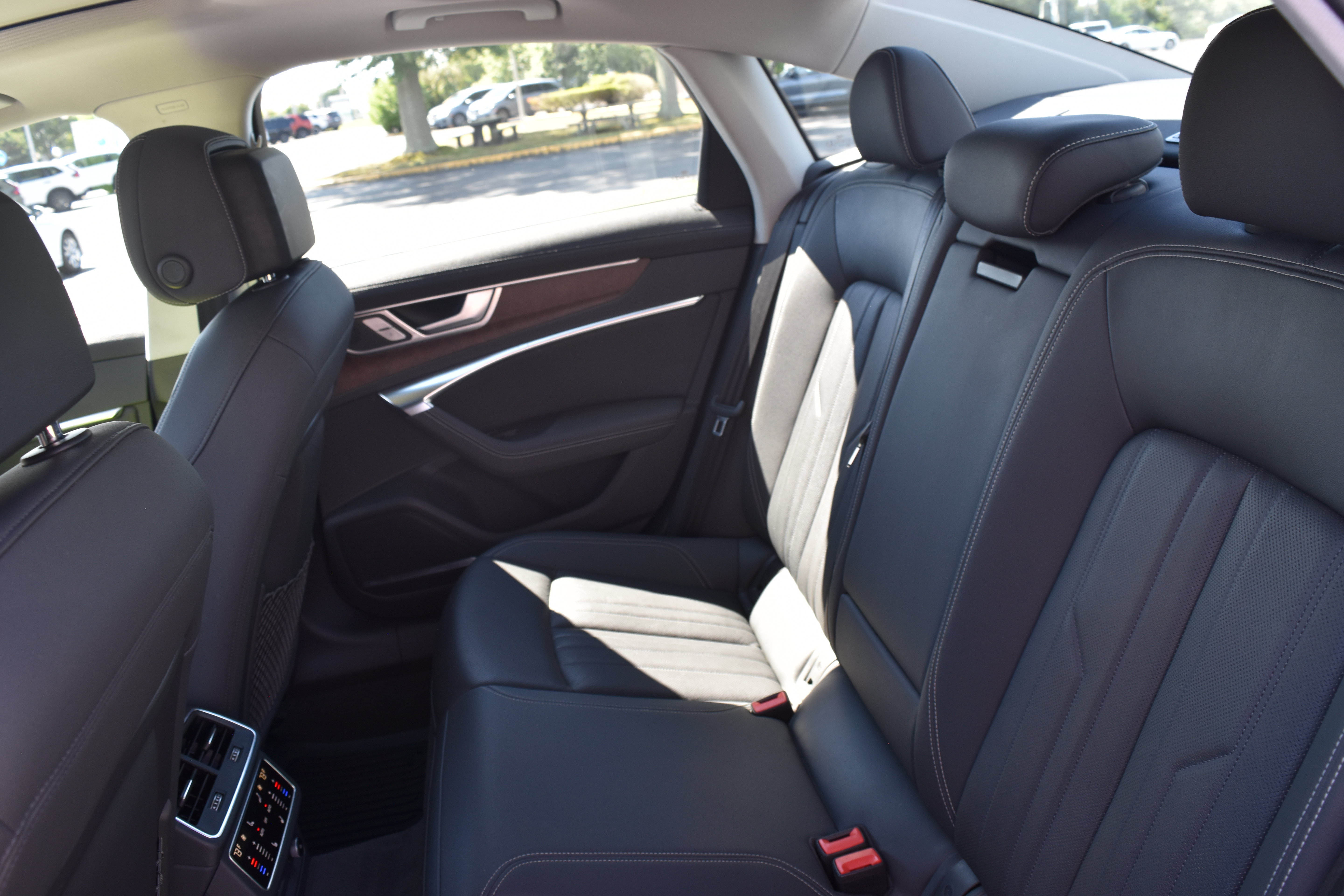 Used 2020 Audi A6 2.0T Premium Plus w/ Premium Plus Package AWD/4WD image 25