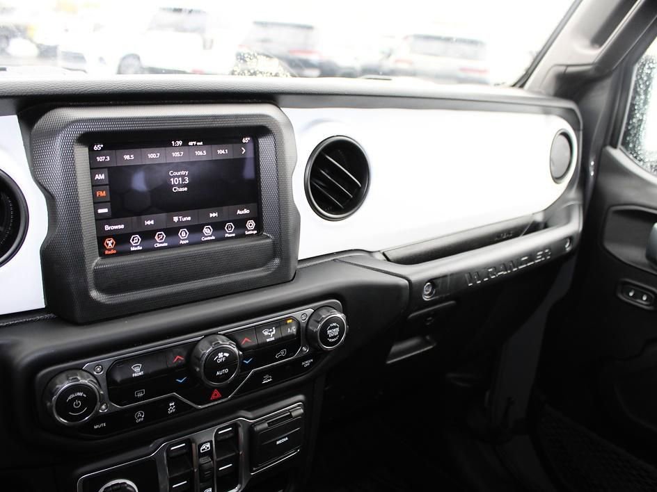Used 2021 Jeep Wrangler Unlimited Sport AWD/4WD image 25